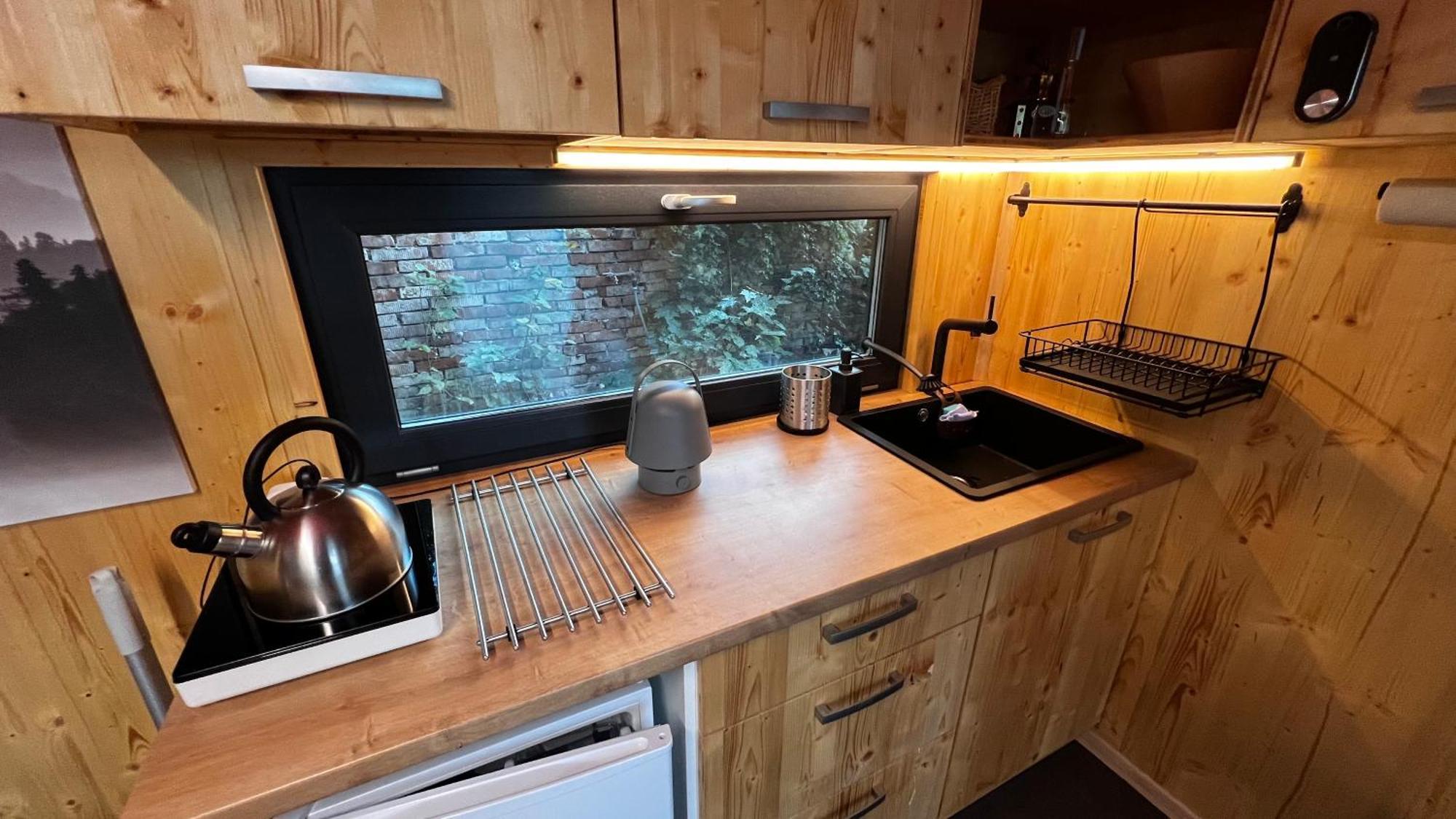 Tiny House Baraczek Brno-Jundrov, Ulice Veslarskaアパートメント エクステリア 写真