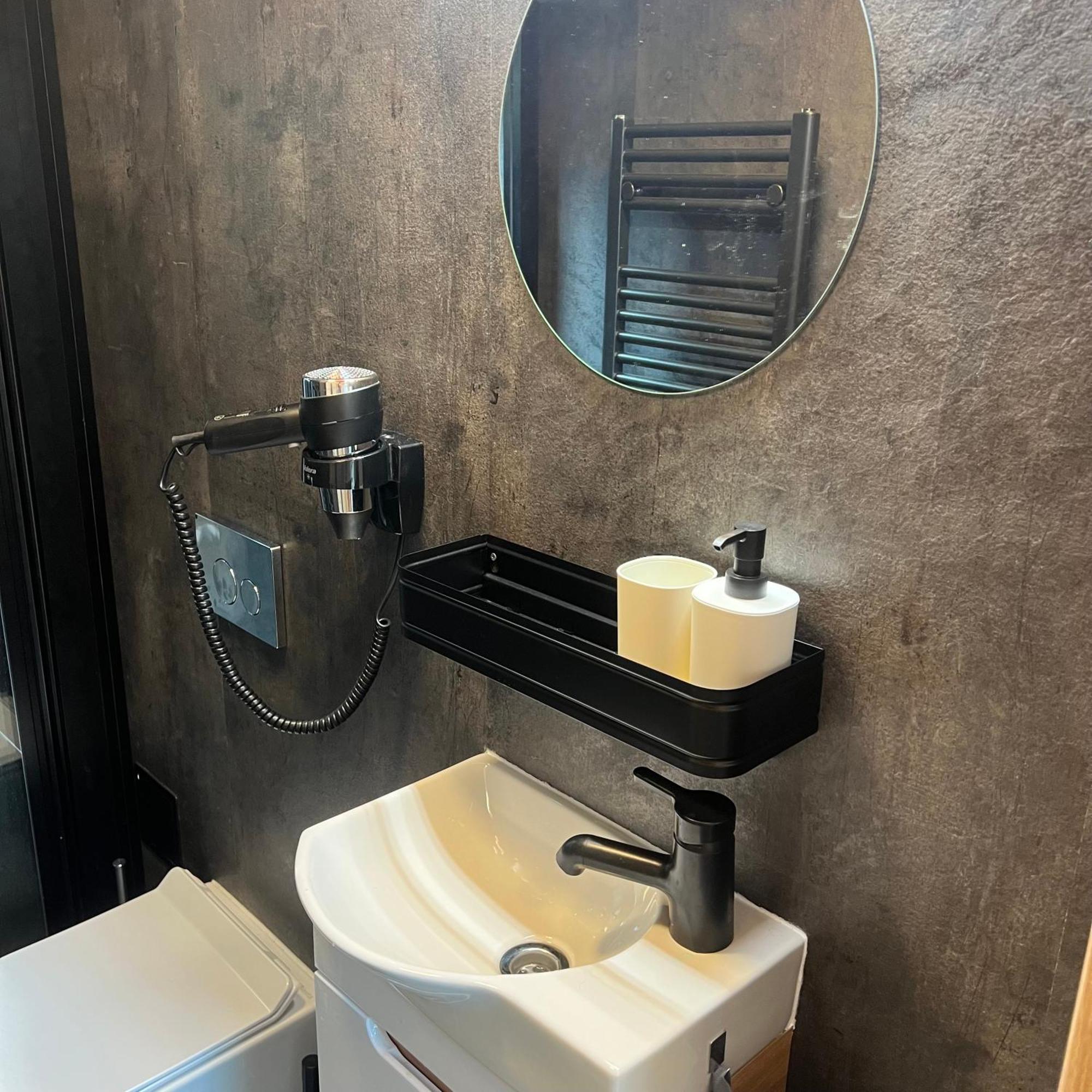 Tiny House Baraczek Brno-Jundrov, Ulice Veslarskaアパートメント エクステリア 写真